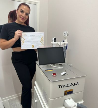 TrisCAM laser za trajno odstranjivanje dlačica od sada i kod Lara Memon