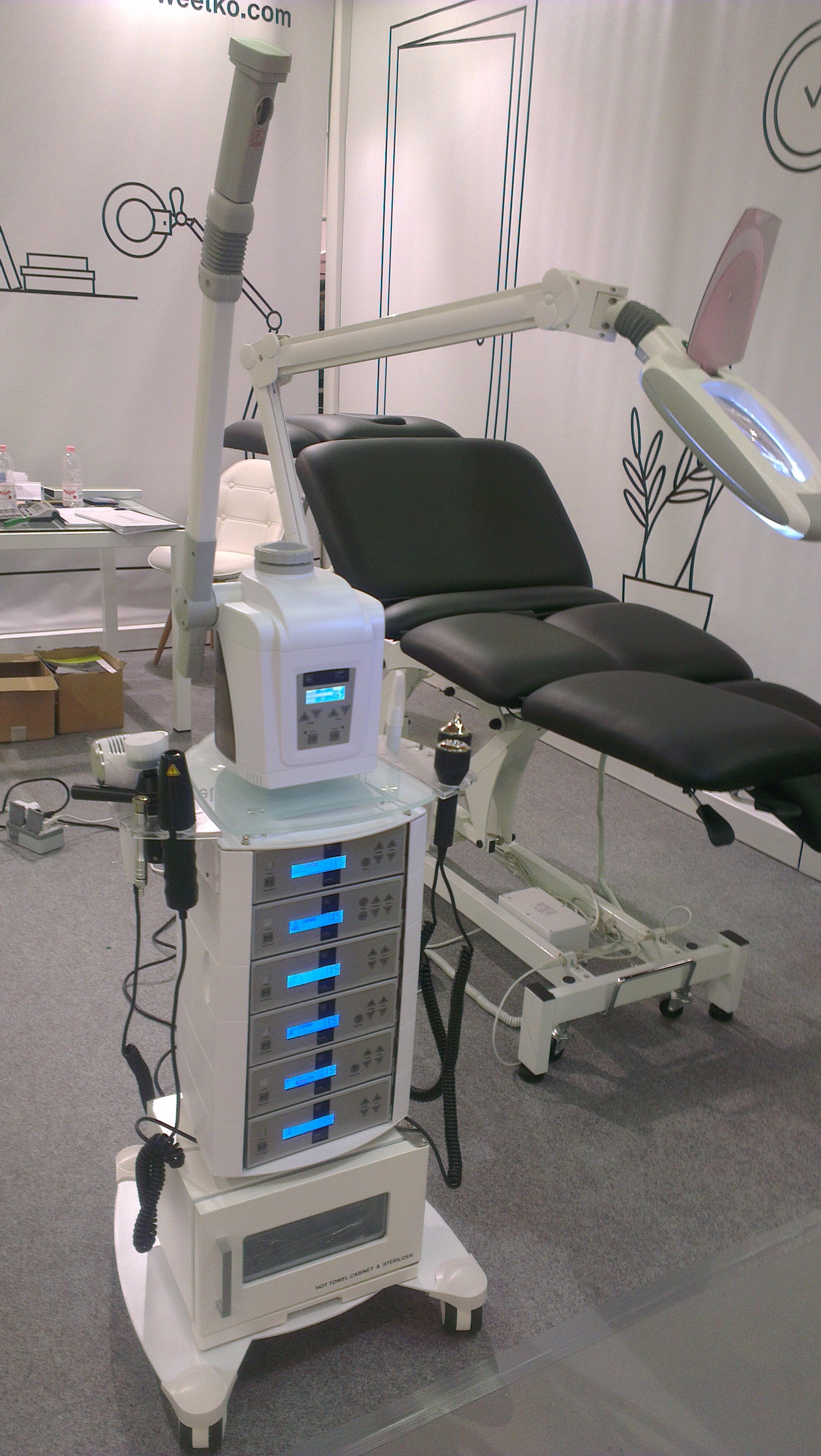 Kozmetični stolp FOX-3021 | B-System | 