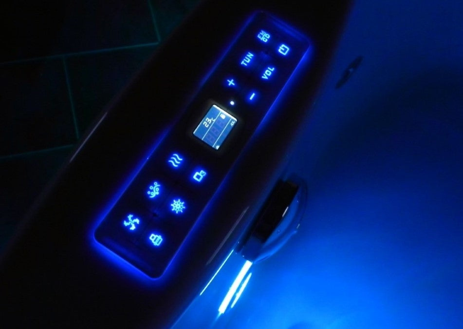 Masažna kad ART - Nightlife daljinec