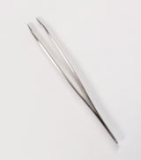 84 - Ravna pinceta za obrvi 9,5 cm