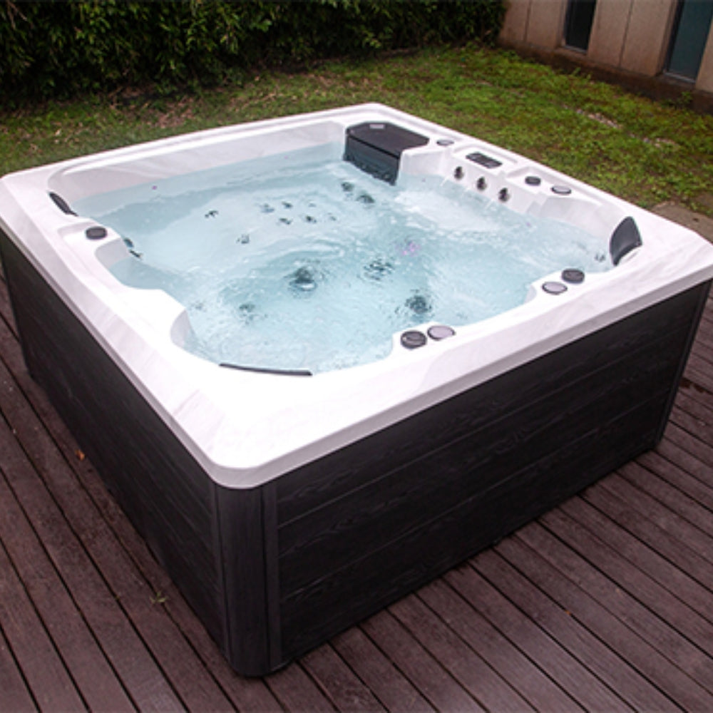 Masažni bazen Sevilee